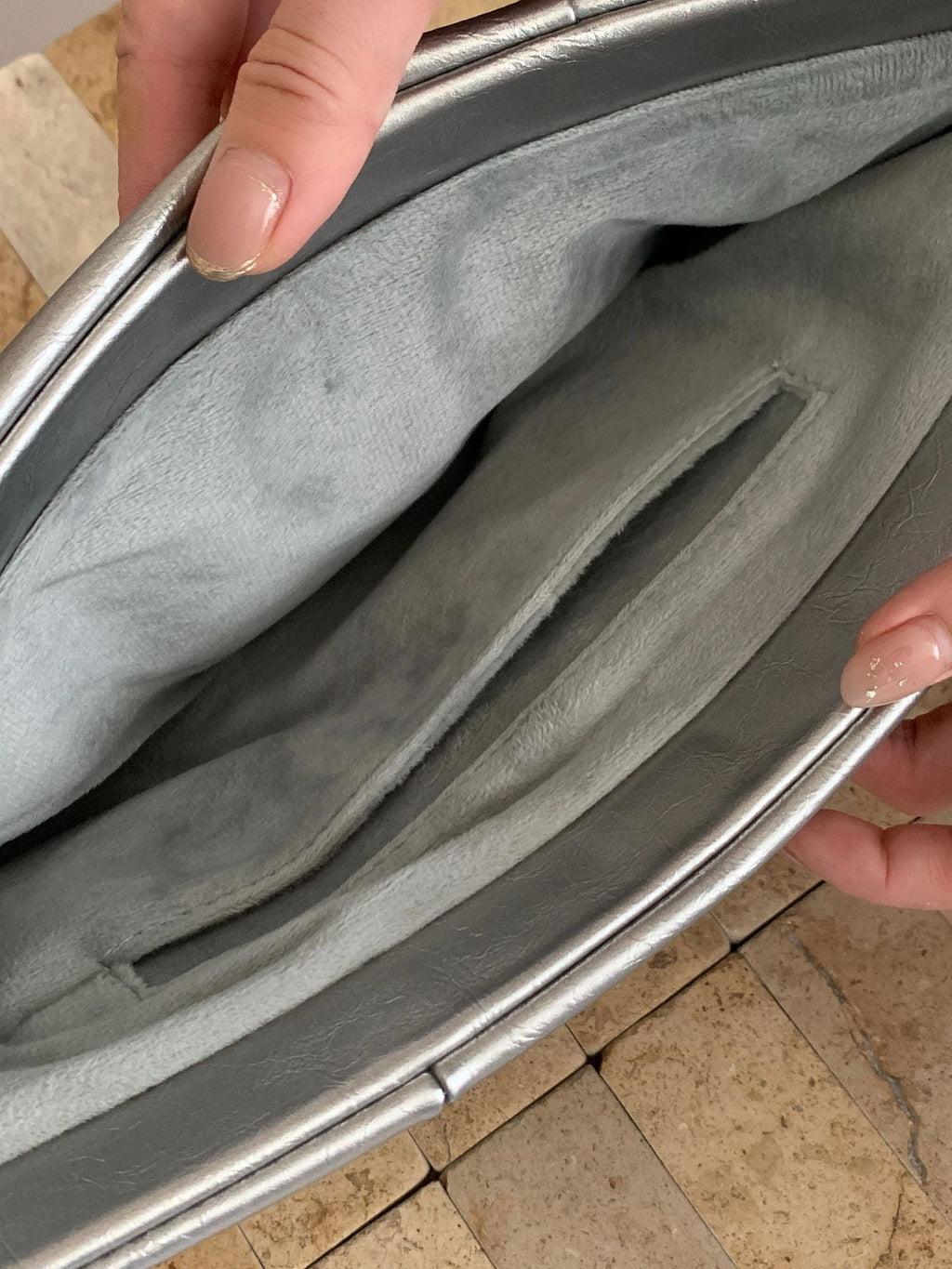 Magnetic Pillow Laptop Bag