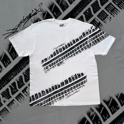 ABSTRAKT TIRE TEE