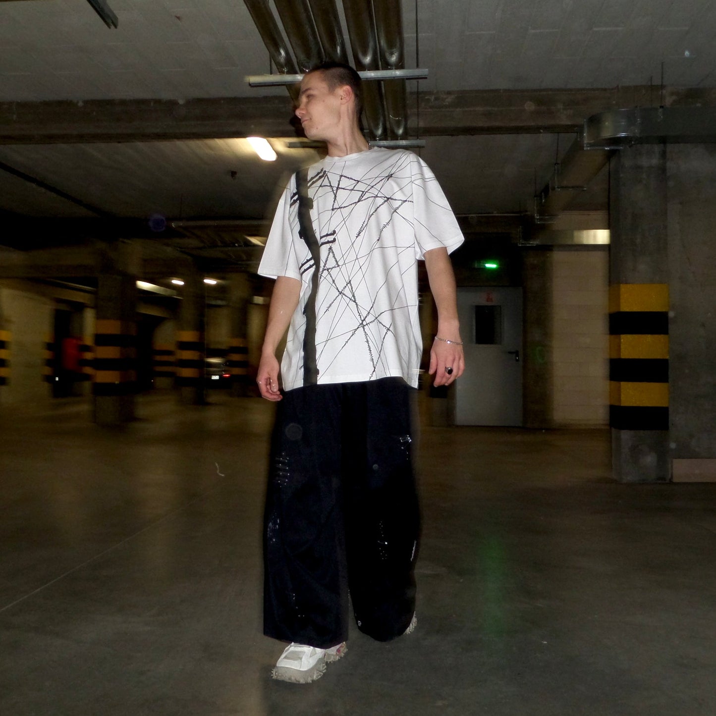 ABSTRAKT ELECTRICITEE TEE