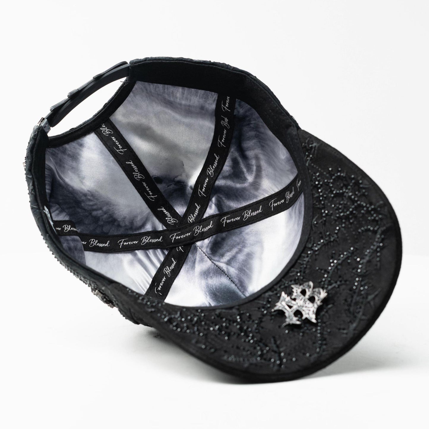 THORNED 24K BLACK GOLD