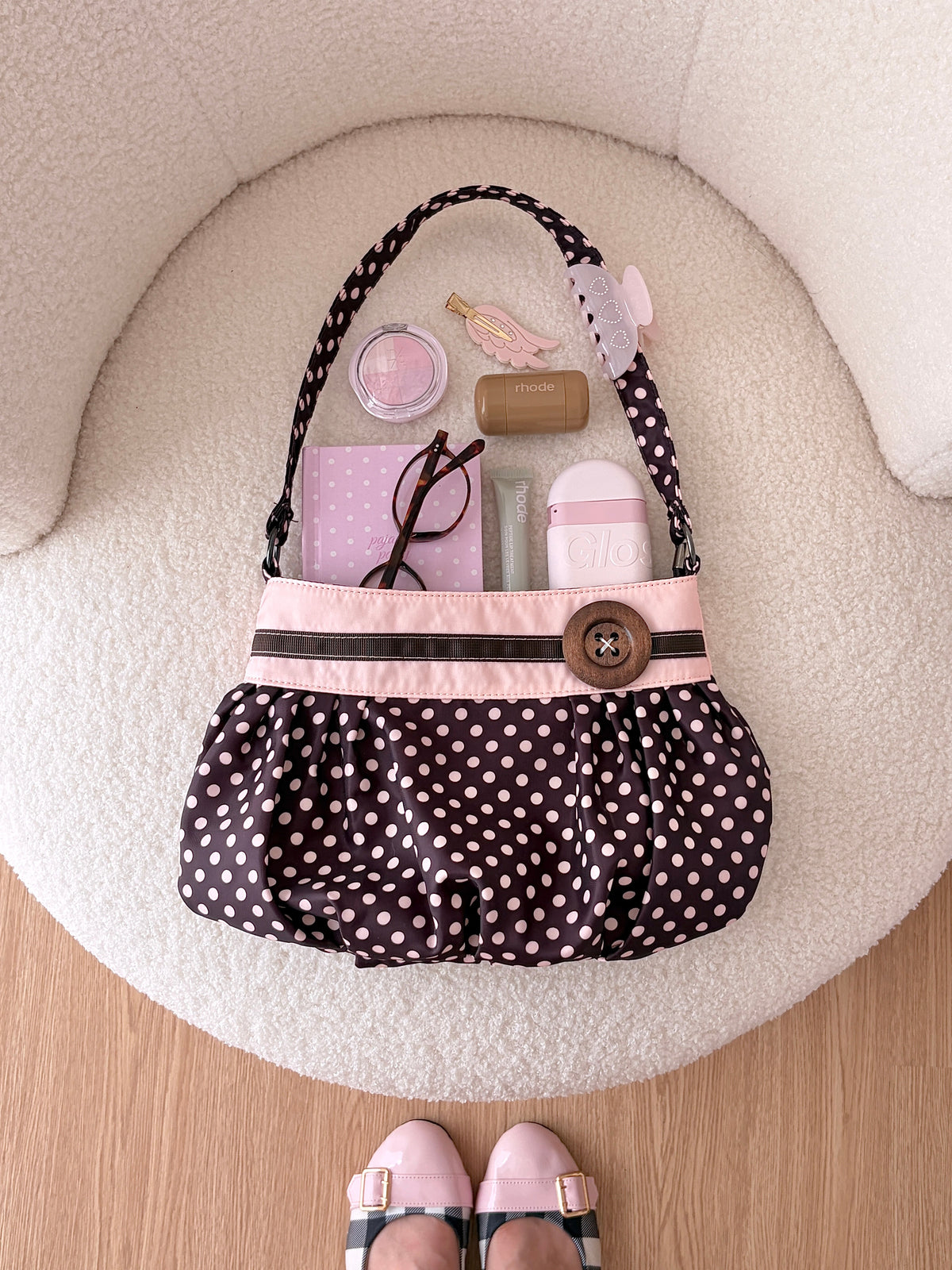 Cocoa Strawberry Shoulder Bag