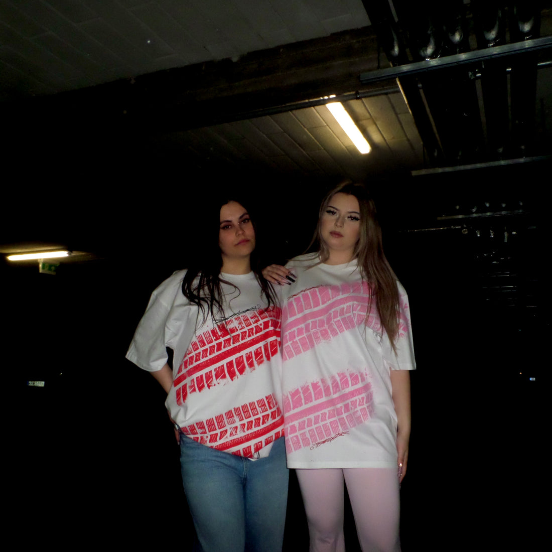 ABSTRAKT TIRE TEE